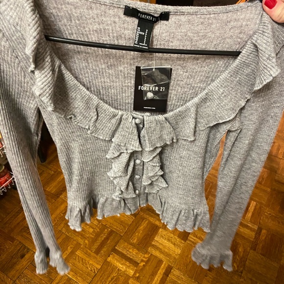 Forever21 Ruffle Top - Picture 4 of 5